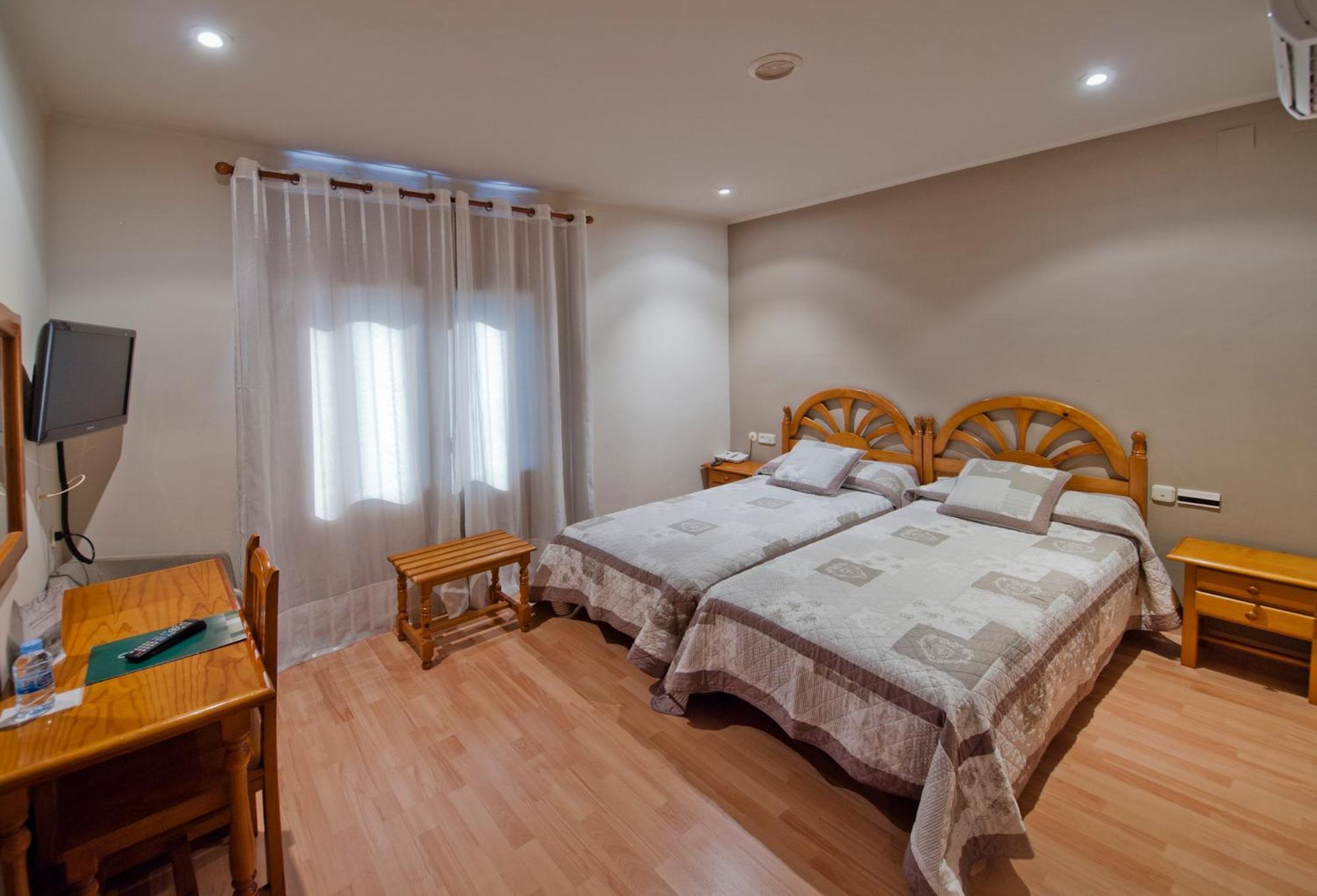 Hotel Jardi Apartaments มอลเลรูซา ภายนอก รูปภาพ